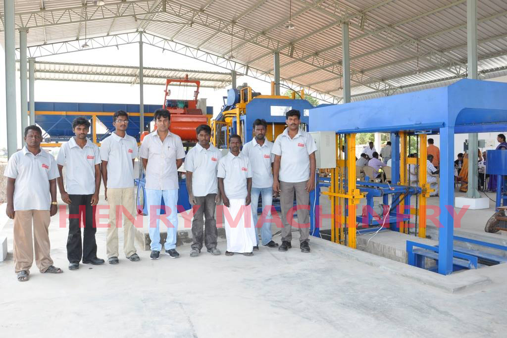 QT10-15 automatic cement brick making machine in India