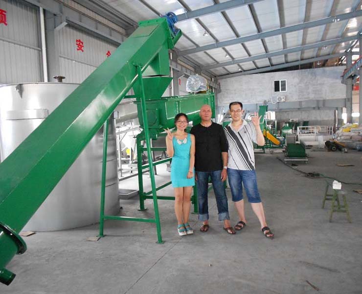 Our U.K customer come to my company inspect the PET washing line