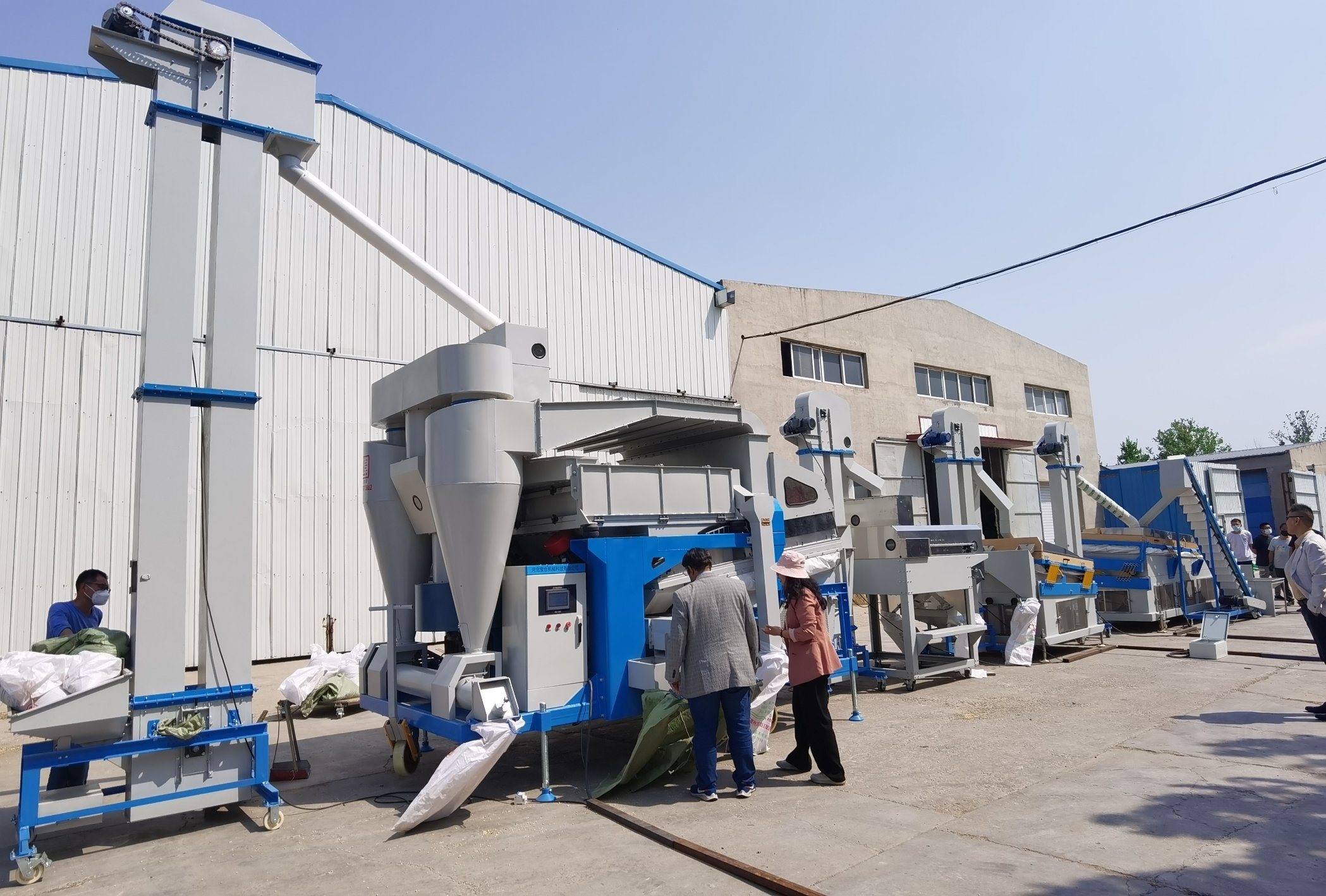 Soybean production line equipment test machine